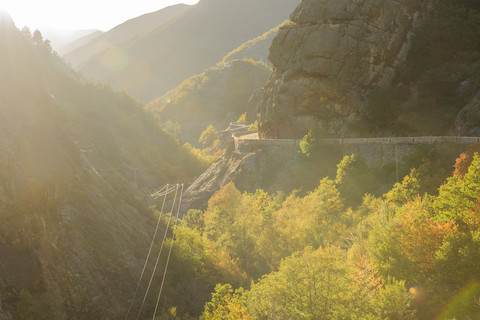 Spanien, Kantabrien, Nationalpark Picos de Europa, Straße nach Portilla de la Reina, lizenzfreies Stockfoto