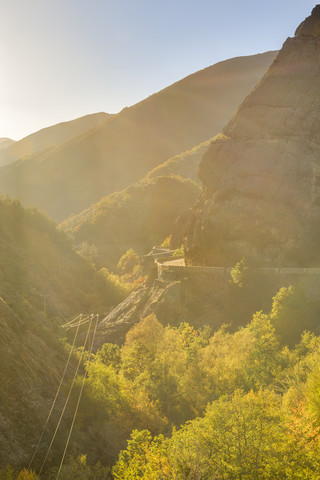 Spanien, Kantabrien, Nationalpark Picos de Europa, Straße nach Portilla de la Reina, lizenzfreies Stockfoto