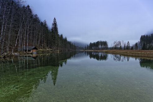 Österreich, Oberösterreich, Salzkammergut, Grünau, Almtal, Almsee - GFF000317