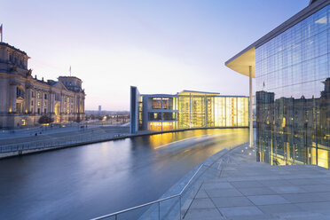 Germany, Berlin, Paul Loebe House, left Reichstag, right Marie Elisabeth Lueders Building - MS003096