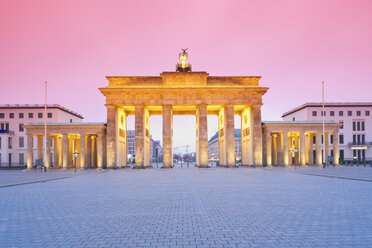 Deutschland, Berlin Brandenburger Tor am Abend - MSF003105