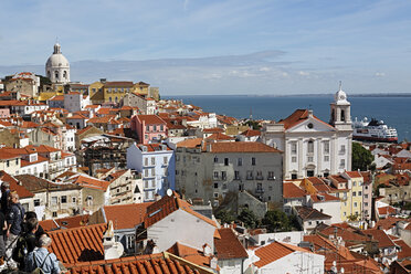 Portugal, Lisbon, Alfama, Miradouro de Santa Luzia, view over the roofs - BIF000127