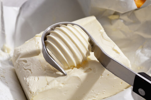 Frische Butter mit Lockenwickler - CSF020408