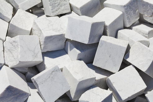 Germany, cobblestones, Carrara marble - WDF002113