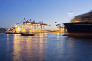 Deutschland, Hamburg, Parkhafen, Hafen, Elbe, Containerschiff - MSF003128