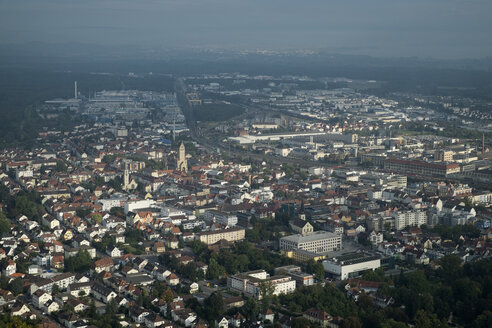 Deutschland, Baden-Württemberg, Blick auf Singen am Hohentwiel - ELF000694