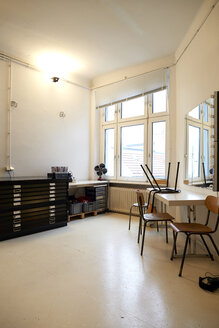 Workspace of a loft - TKF000232