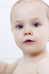 Portrait of bathing toddler - JFEF000234