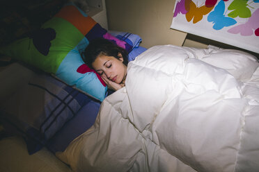 Spain, Madrid, young woman sleeping - AMCF000027