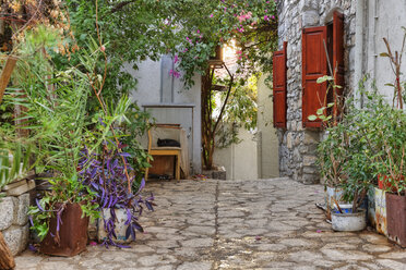 Türkei, Provinz Mugla, Marmaris, Malerische Gasse in der Altstadt - SIEF004842