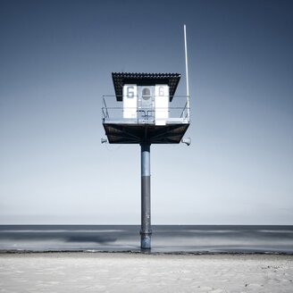 Germany, Mecklenburg-Western Pomerania, Usedom, lifeguard station at the beach - WAF000021