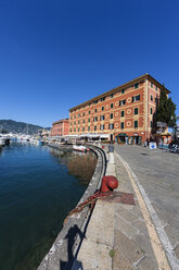 Italien, Ligurien, Santa Margherita Ligure, Hafen und Uferpromenade - AMF001471