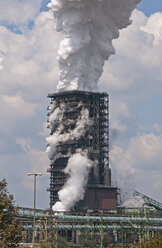 Deutschland, Nordrhein-Westfalen, Duisburg, Blick auf die Kokerei Schwelgern - WG000151