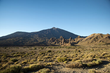 Spain, Canary Islands, Tenerife, Canadas del Teide National Park, Ucanca plains and Roques de Garcia - WGF000163