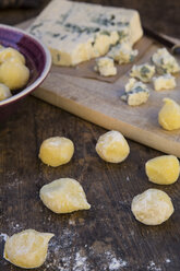 Gnocchi filled with gorgonzola cheese - LVF000405