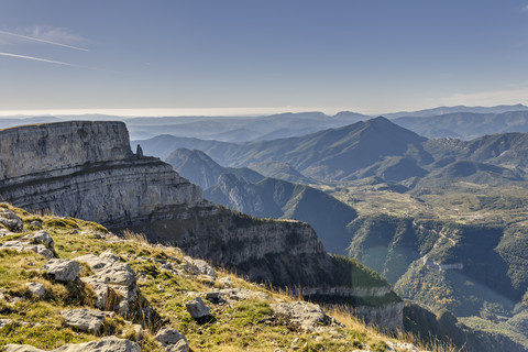 Spanien, Aragonien, Zentralpyrenäen, Nationalpark Ordesa y Monte Perdida, Canon de Anisclo, Blick auf Parque Natural de la Sierra y Canones de Guara, lizenzfreies Stockfoto