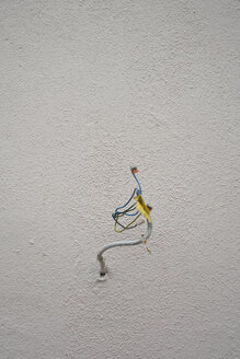 House facade with power cable - AXF000615