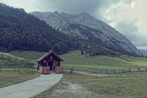 Österreich, Tirol, Karwendelgebirge, Risstal, Großer Ahornboden, Eng-Alm, Berghütte - GFF000328