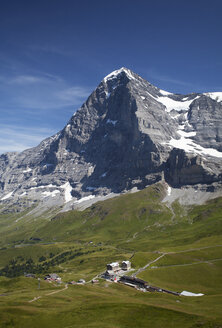 Schweiz, Berner Oberland, Jungfraumassiv mit Hotel und Jungfraubahn - WWF002923