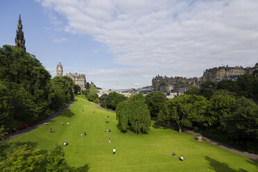 UK, Schottland, Edinburgh, Blick auf öffentlichen Park - PAF000178