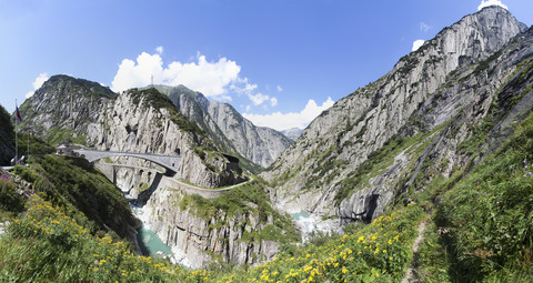 Schweiz, Uri, Teufelsbrücke in der Schollenenschlucht, lizenzfreies Stockfoto