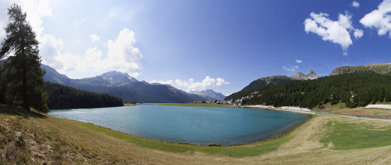 Schweiz, Oberengadin, Silvaplana, Blick auf den Silvaplanersee - WWF003140