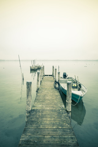 Germany, Baden-Wuerttemberg, Jetty at Iznang stock photo