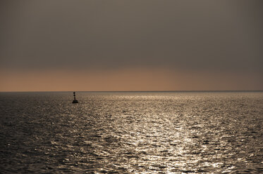 Croatia, Istria, Vrsar, sea at twilight - KJF000295