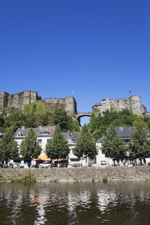 Belgien, Ardennen, Bouillon, Schloss Bouillon über der Semois - GW002458