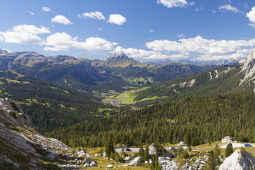 Italien, Venetien, Valparola-Pass, Bergstraße der Fanes-Gruppe - WWF003041