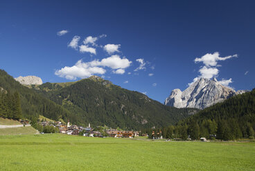 Italy, Trentino, Canazei, Fassa Valley - WWF003056