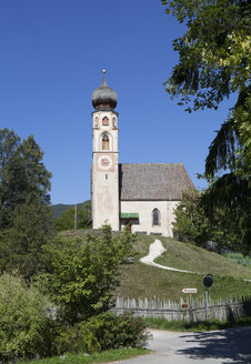 Italien, Südtirol, Kirche in Voels am Schlern - WWF003059