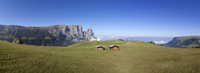 Italy, South Tyrol, Seiseralm and Schlern group - WWF003060