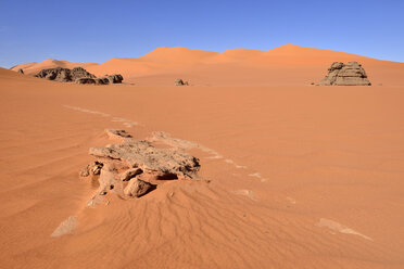 Algerien, Sahara, Tassili N'Ajjer National Park, Sanddünen bei Tin Merzouga - ES000896