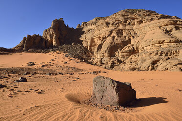 Algeria, Sahara, Tassili N'Ajjer National Park, Rock formations at Tiseteka - ES000903