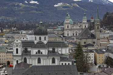 Austria, Salzburg State, Salzburg, old town and Salzburg Cathedral - GF000345