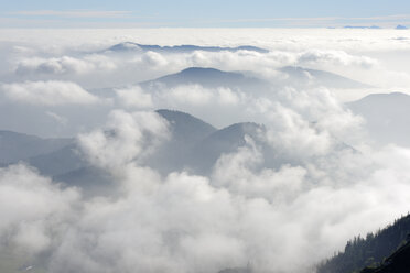 Deutschland, Oberbayern, Bayern, Chiemgauer Alpen, Bergen, Teisenberg, Höllengebirge und Schafberg vom Hochfelln - LB000476