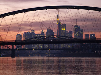 Germany, Hesse, Frankfurt, New Osthafenbruecke with skyline - BSCF000408