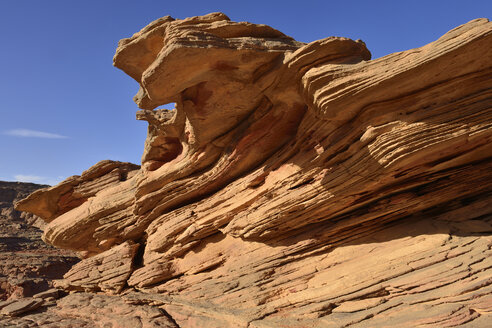 Algerien, Sahara, erodierte Schichten aus weichem Sandstein - ESF000926
