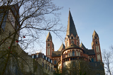 Deutschland, Hessen, Limburg, Blick auf den Limburger Dom - MHF000254