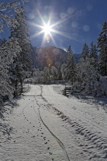 Österreich, Tirol, Eng, Großer Ahornboden, schneebedeckte Landschaft - GFF000374