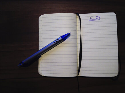 To Do List, notebook and pen, Studio, Berlin, Germany - ZMF000065