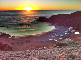 Insel Lanzarote, Kanarische Inseln, Sonnenuntergang, El Golfo, Lagune, Spanien - ONF000313