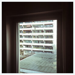 Blick aus dem Fenster, Urbanität, Hochhaus, 70er Jahre, Architektur, Tristesse, Neuhausen, München, Bayern, Deutschland - GSF000648