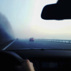 Highway, drive, car, fog, danger, Germany - GSF000644