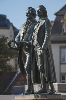 Deutschland, Thüringen, Weimar, Goethe-Schiller-Denkmal - HWOF000086