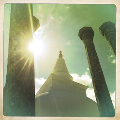 Stupa in Anuradhapura, Ewige Heilige Stadt, Sri Lanka - DRF000419