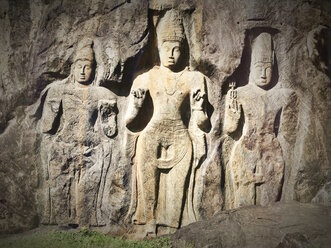 Drei Buddha-Statuen im Buduruvagala-Tempel, Sri Lanka - DRF000405