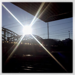 Back light, sun rays, hackers Bridge, Munich, Bavaria, Germany - GSF000684