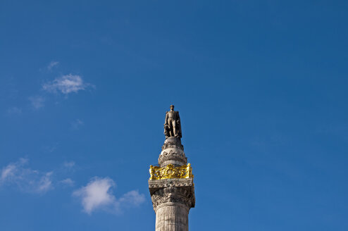 Belgien, Brüssel, Kongress-Säule mit Statue von Leopold I. auf dem Kongressplatz - WGF000201